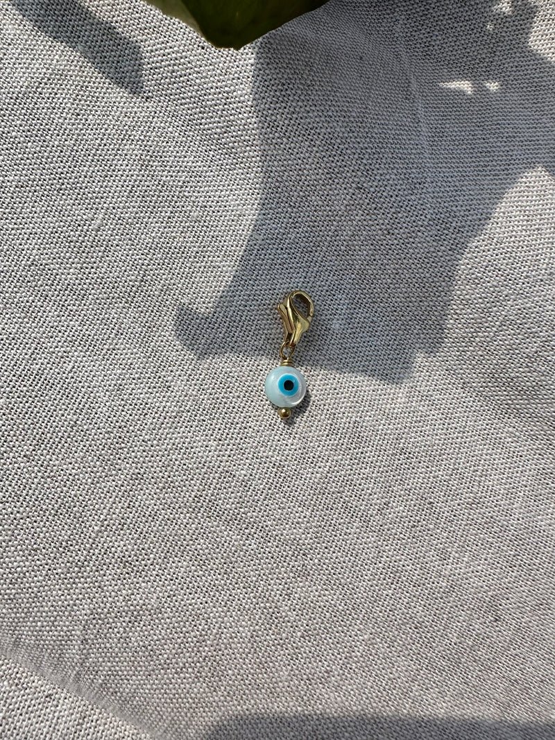 Charm oeil nacre