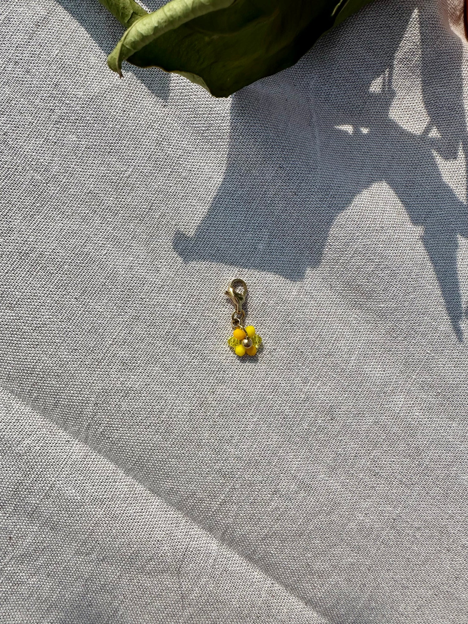 Charm Fleur jaune