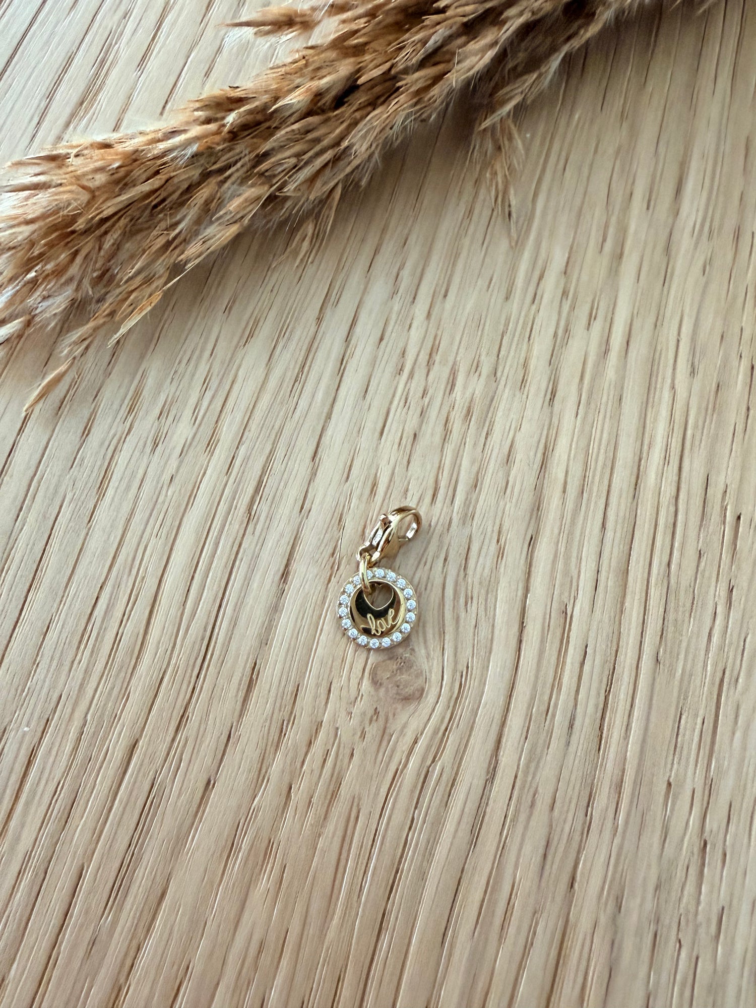 Charm LOVE
